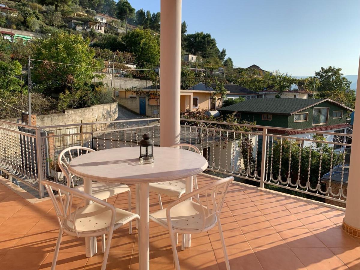Guesthouse Villa Rosa Berat Exteriör bild