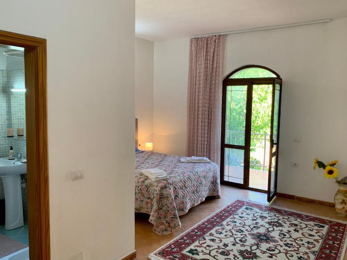 Guesthouse Villa Rosa Berat Exteriör bild