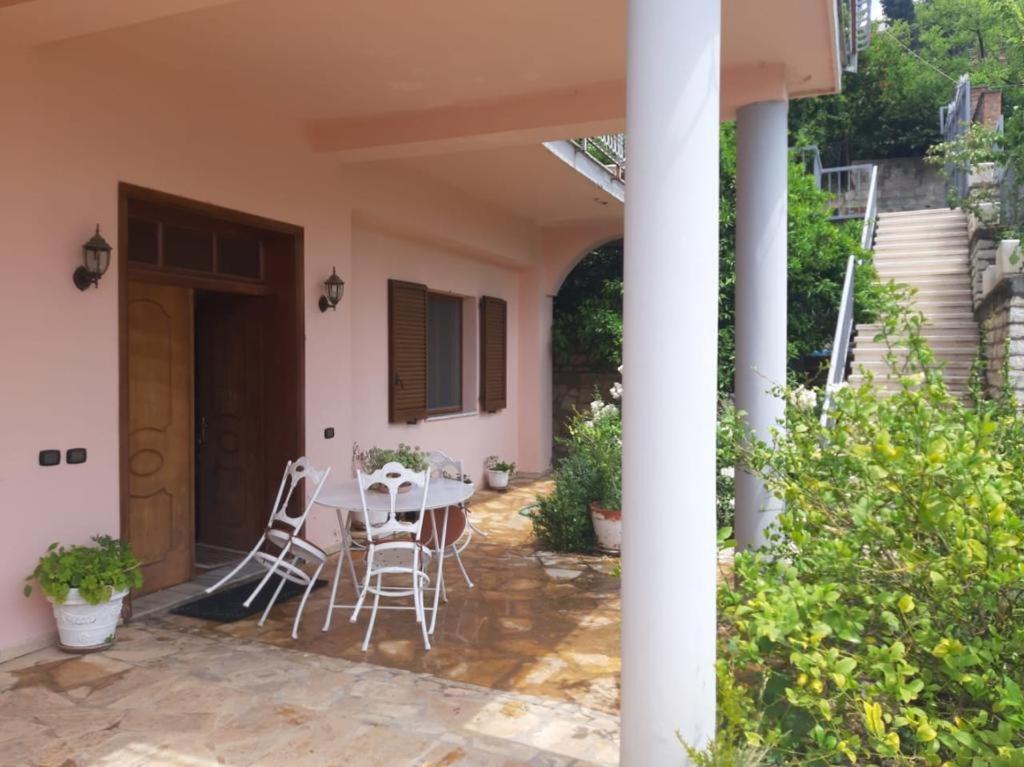 Guesthouse Villa Rosa Berat Exteriör bild