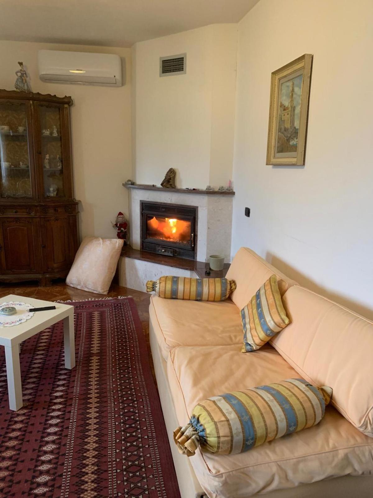 Guesthouse Villa Rosa Berat Exteriör bild